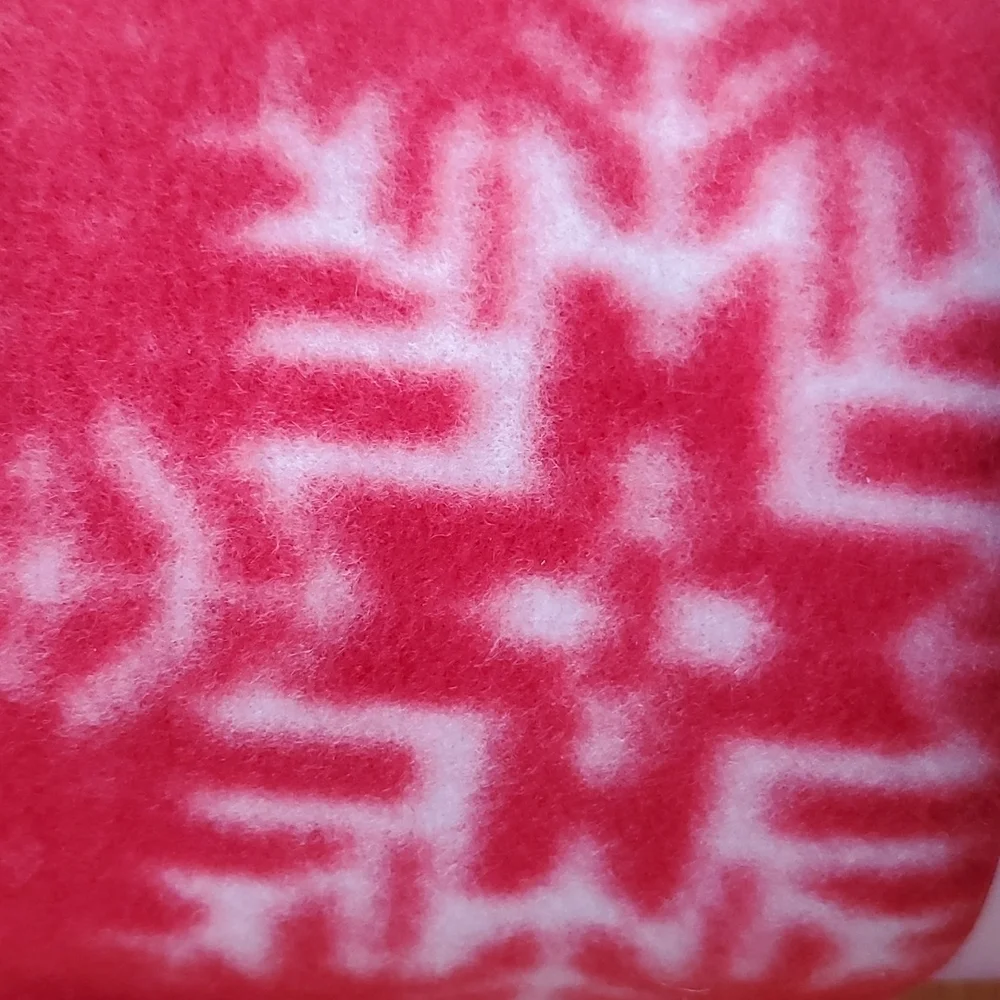 Snowflake ❄️ Designed Fleece Blanket NWT